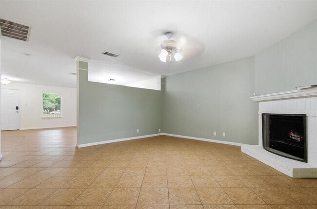 Building Photo - 1806 Carriage Hills Trail
