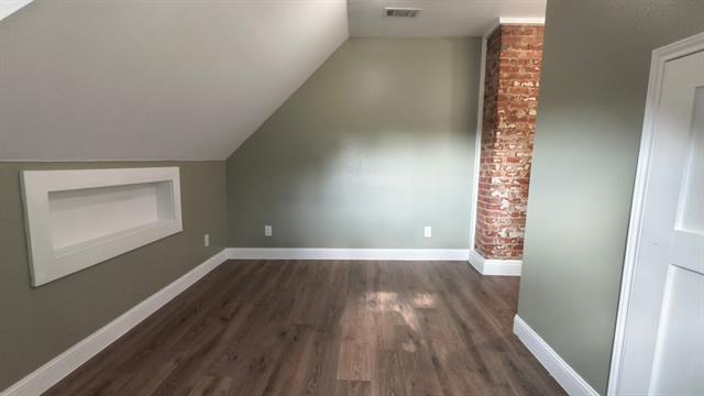 Building Photo - 323 E Grand Ave