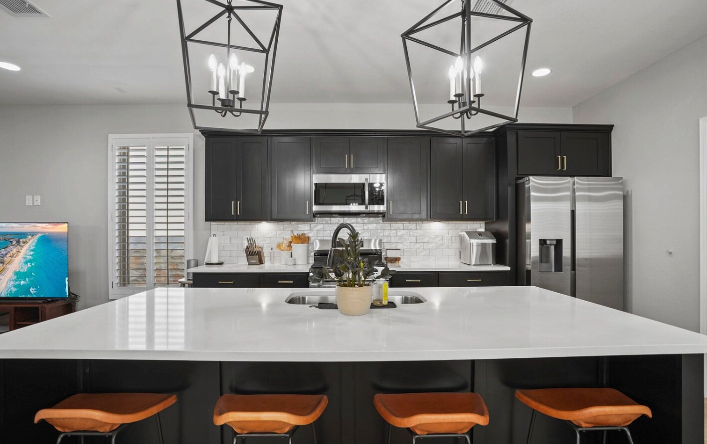 Building Photo - 14695 Pebble Hills Blvd