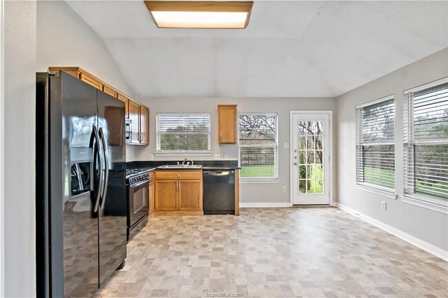 Building Photo - 3903 Crown Ridge Ct