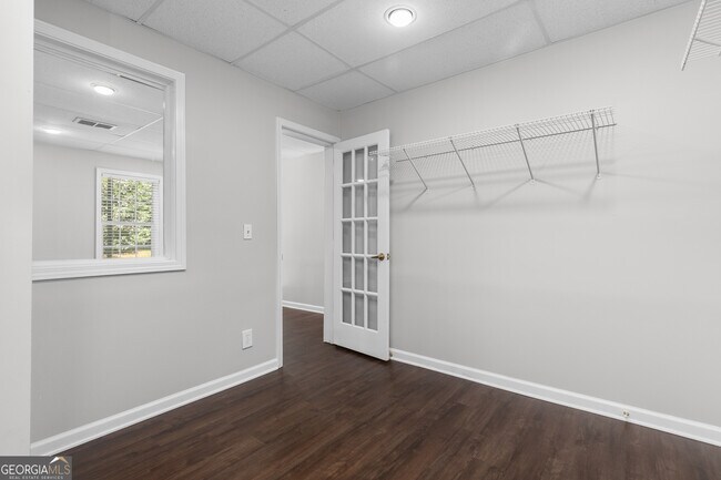 Building Photo - 1616 Amhearst Oaks Ct