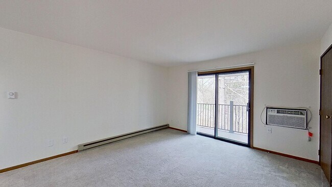 Building Photo - Renovated Lower 1 Bedroom 1 Bathroom Apartment Available