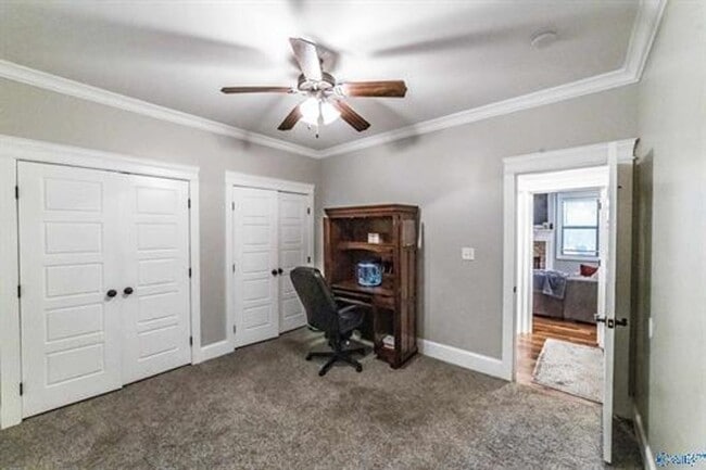 Building Photo - 1716 NE Wellman Ave