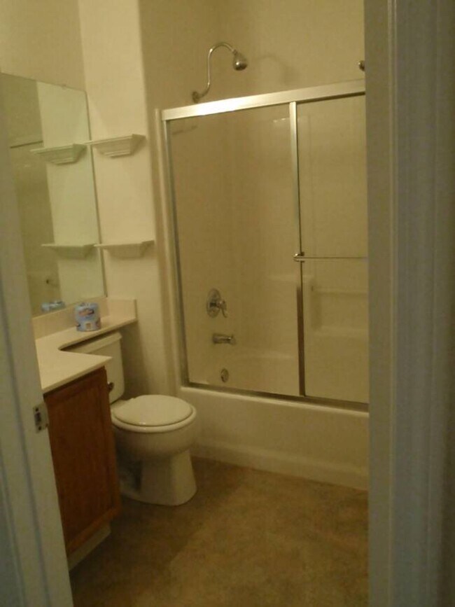 Building Photo - 144 Everson Dr