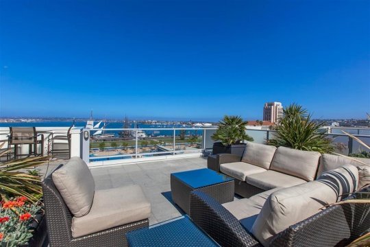 Building Photo - 1431 Pacific Hwy