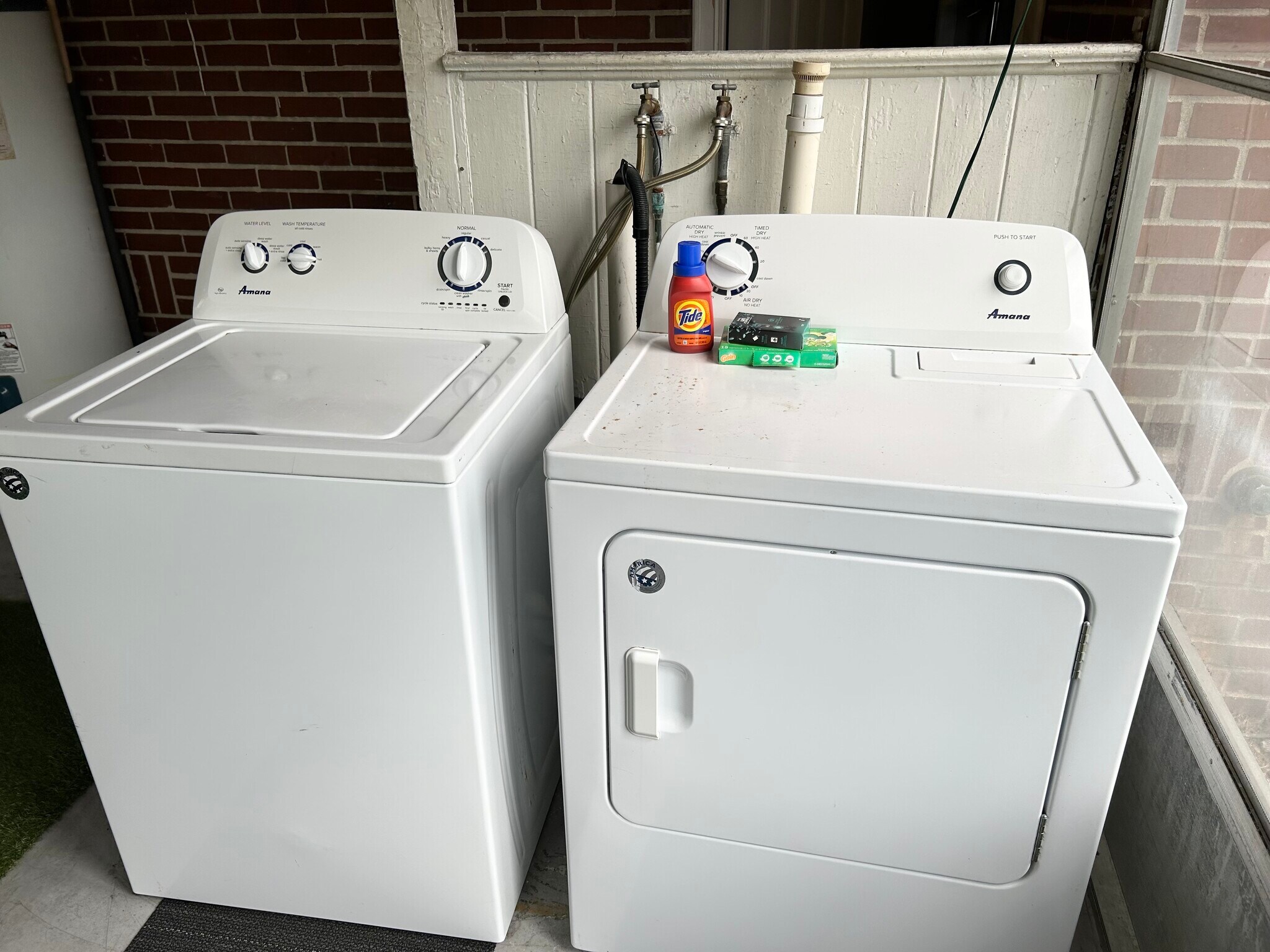Full Size washer and dryer - 5101 Blackburn St