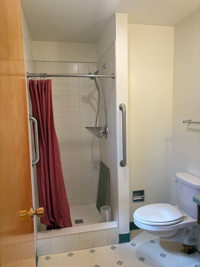 Building Photo - 3029 River Bend Dr