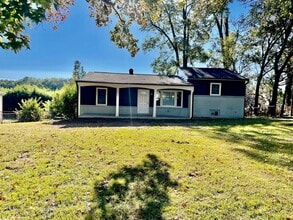 Building Photo - Welcome to this beautiful 4 bedroom, 2 bathroom home located in Lowell, NC.