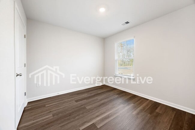 Building Photo - Coming Soon!