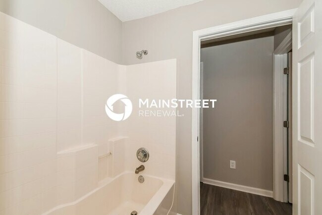 Building Photo - 4 Bedroom Pet-Friendly Home in Jacksonvill...