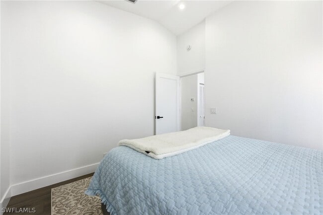 Building Photo - 7287 Mill Pond Cir