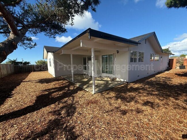 Building Photo - 1790 Eucalyptus Ave