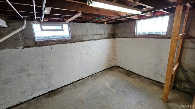 Building Photo - 107 Fowler Ave