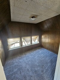 Building Photo - 3 bedroom home with fenced yard