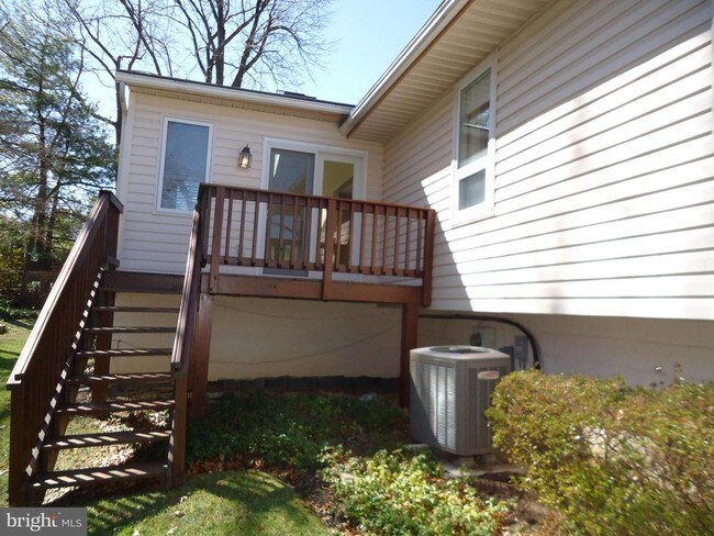 Building Photo - 8727 Litwalton Ct