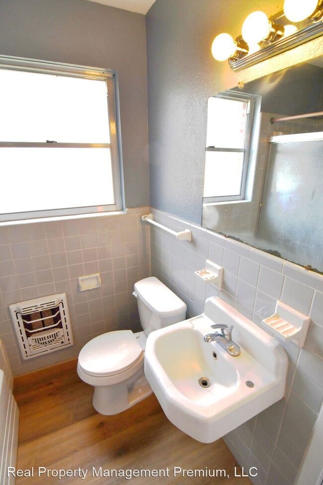 Building Photo - 3 br, 1.5 bath House - 505 Staring Lane