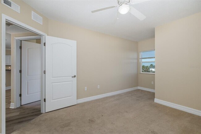 Building Photo - 4516 Seagull Dr