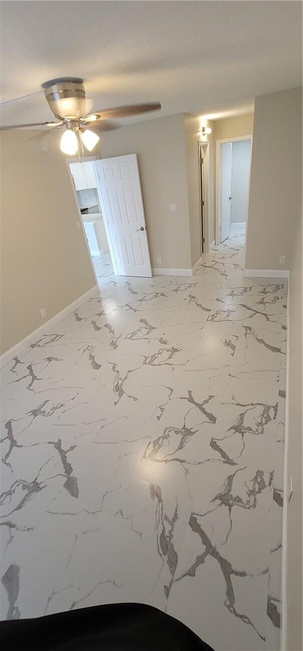 Building Photo - 2771 Riverside Dr