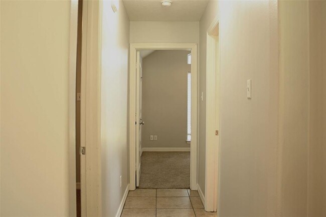 Building Photo - 23750 Horseshoe Bend