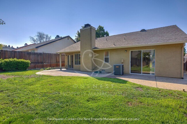 Building Photo - Location! Location! Location!