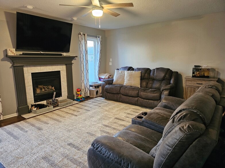 Building Photo - 3409 Brook Ridge Ct