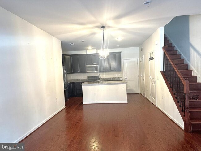 Building Photo - 10717 Viognier Terrace
