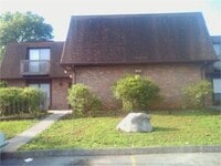 Building Photo - 9124 Woodpark Ln NW