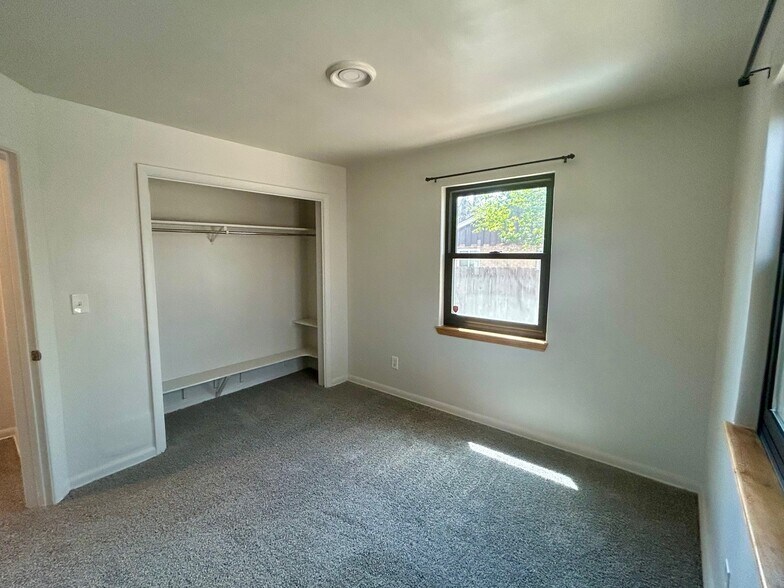 Building Photo - 1295 Vance St