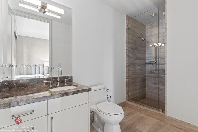 Building Photo - 17749 Collins Ave