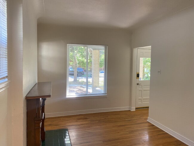 Building Photo - 2349 Grove St