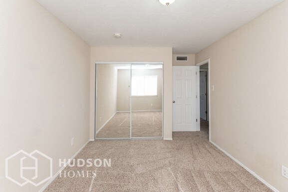 Building Photo - 7816 Pioneer Trail NE