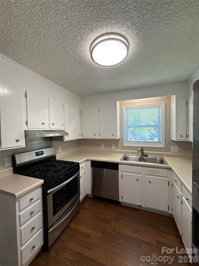 Building Photo - 8209 Terra Linda Ln
