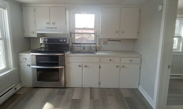 Building Photo - 127 Schoolhouse Rd