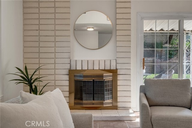 Building Photo - 5165 Pearblossom Dr