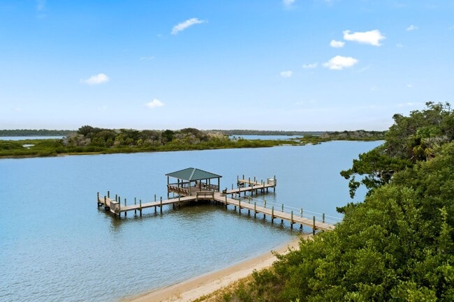 Building Photo - 84 Las Casitas Blvd