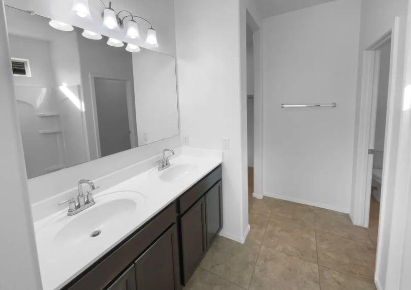 Building Photo - 30709 W Indianola Ave