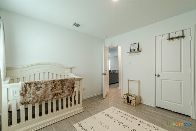 Building Photo - 5824 San Geronimo