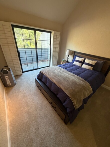 Master Bedroom - 147 Southampton Ln