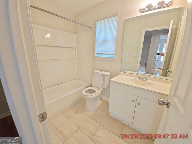 Building Photo - 7102 Sir Galahad Way