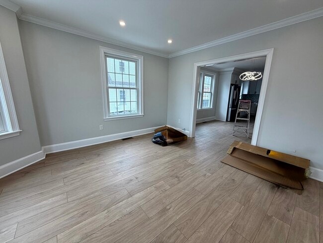 Building Photo - 67 Jewett St