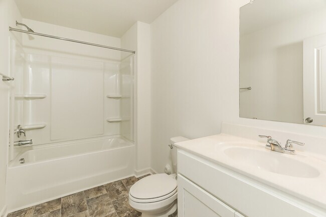 Building Photo - Charming 4-Bedroom Home in Timber Leaf