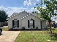 Building Photo - 584 Mimosa Rd