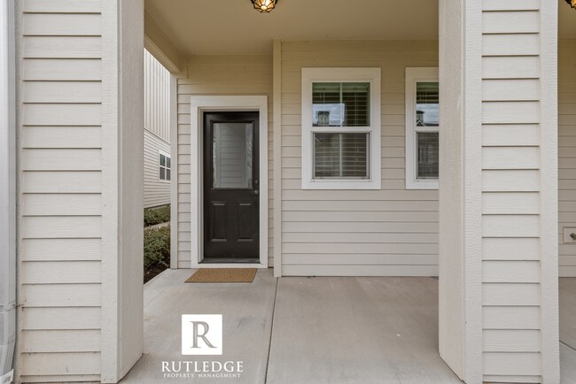Building Photo - Gorgeous End Unit Townhome in The Heart of Historic Jacksonville!