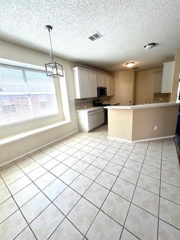 Building Photo - 7163 Bramblebush Dr
