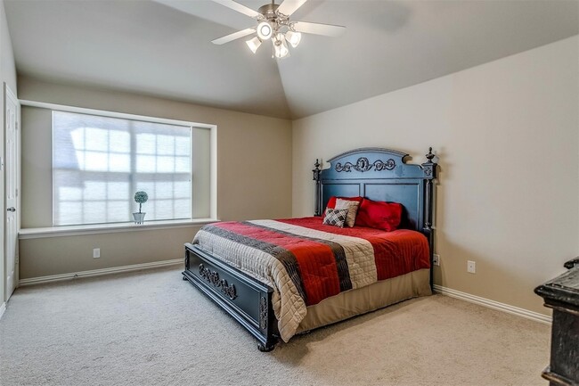 Building Photo - 3649 Vienna St