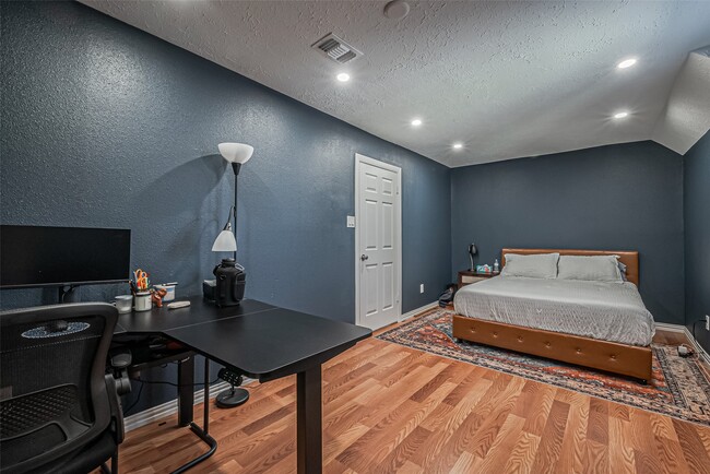 Building Photo - 15211 Camino Del Sol Dr