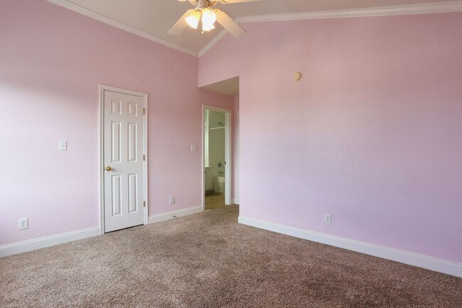 Building Photo - 314 Wyndhurst Dr