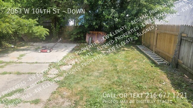 Building Photo - 2063 W 104th St