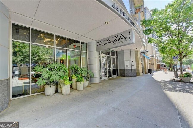 Building Photo - 44 Peachtree Pl NE