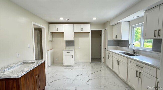 Building Photo - 38803 Ecorse Rd